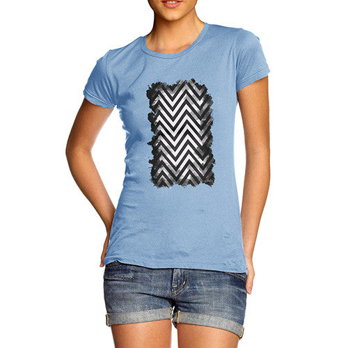 Women's Black & White Geometric Chevron Pattern T-Shirt