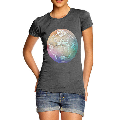 Women's Decorative Doves In Love T-Shirt