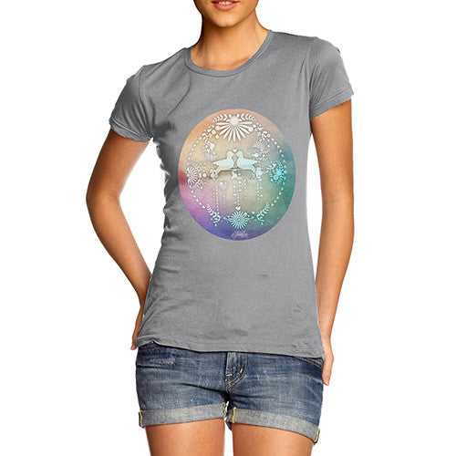 Women's Decorative Doves In Love T-Shirt