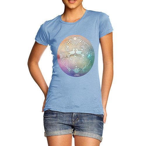 Women's Decorative Doves In Love T-Shirt