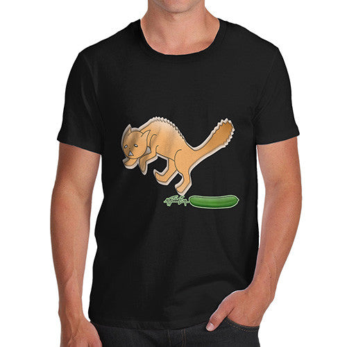 Men's Cat Scared Of Cucumbers T-Shirt