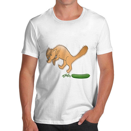 Men's Cat Scared Of Cucumbers T-Shirt