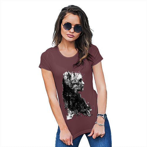 Beautiful Lady Castle Women's T-Shirt 