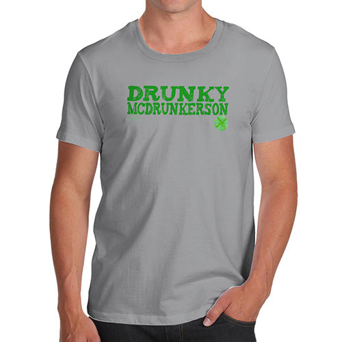 Novelty T Shirt Christmas Drunky McDrunkerson Men's T-Shirt X-Large Light Grey