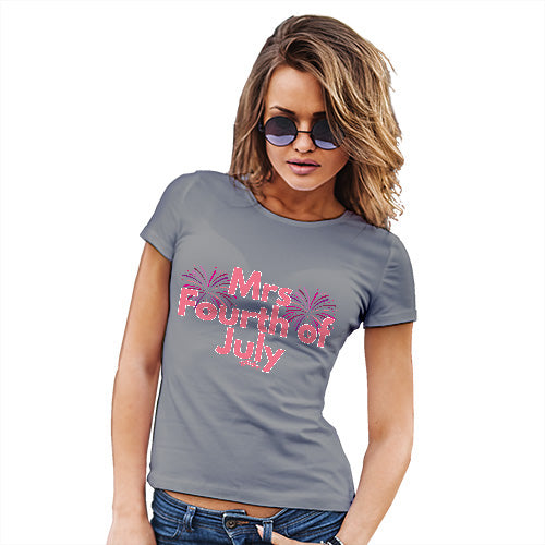 Funny T Shirts For Mom Mrs Fourth Of July Women's T-Shirt Large Light Grey